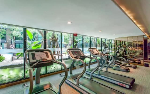 Condo NearBTS Bigpool Gym FastWifi Checkin24h 02 - photo 2