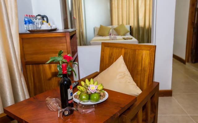 Kingfisher Angkor Hotel - photo 3