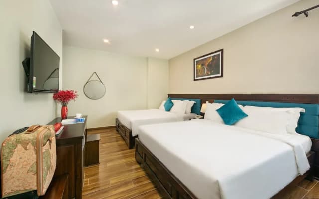 Celina Hotel & Apartment - photo 4