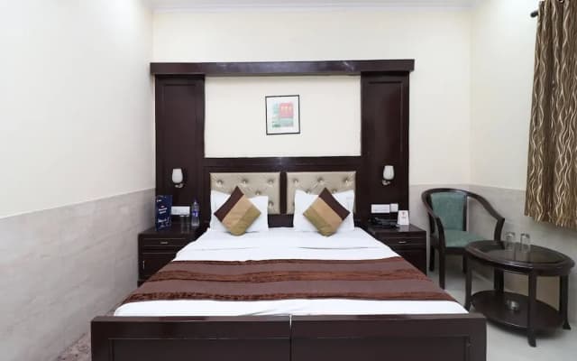 OYO 377 Hotel Excellent - photo 5