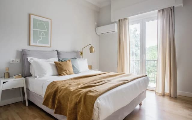 UPSTREET Zeus Temple View 2BD Apt Acropolis-Plaka - photo 5