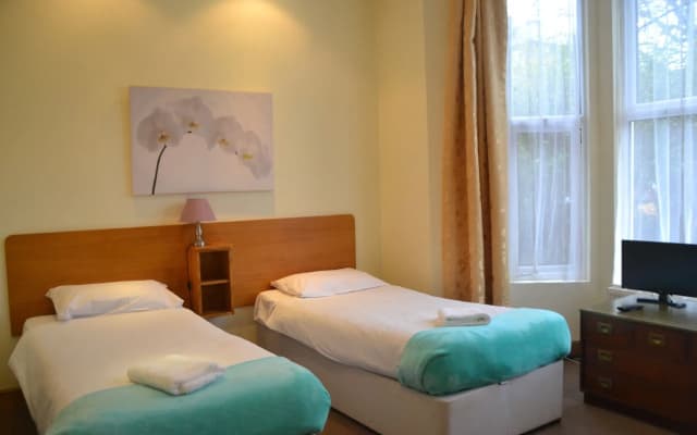 Hotel 65 - photo 3