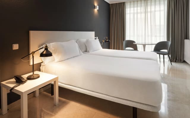 Apartamentos Sercotel Togumar - photo 5