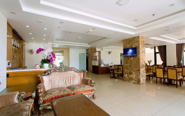 SEASIDE Hotel Danang - photo 2