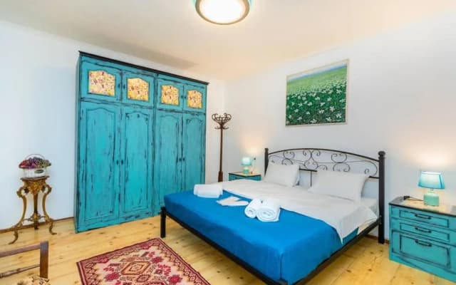 Wehost Apartment with Ethnic Design - photo 2