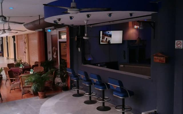 Key Bar and Guest House(คีย์ บาร์ แอนด์ เกสต์เฮาส์) - photo 2