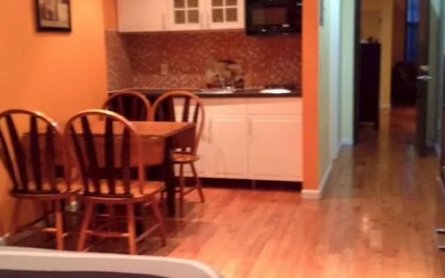 Hells Kitchen Apartment - photo 4