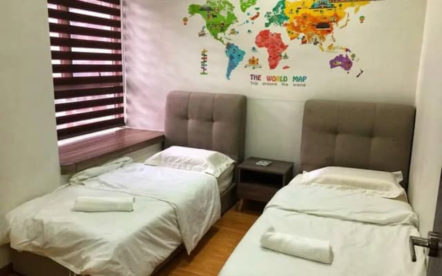 Spacious @ Country Garden Danga Bay - photo 3