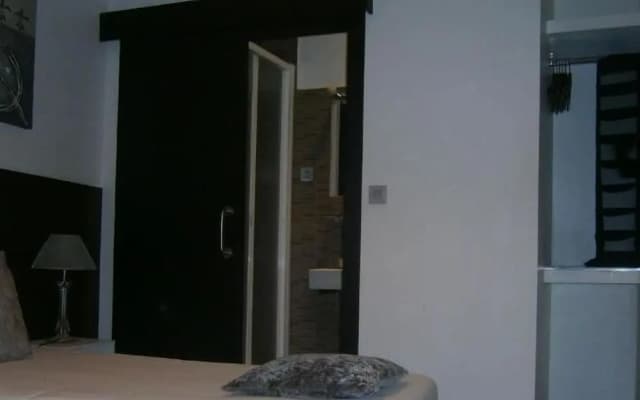 THC Latina Hostel - photo 3