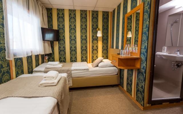 Grand Jules Boat Hotel Budapest - photo 3