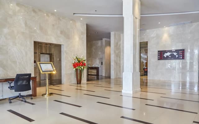 Maple Hotel - photo 2