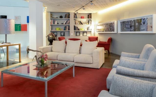 Sercotel Amister Art Hotel - photo 2