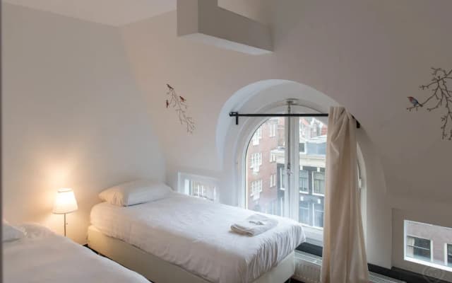 Dutch Rembrandt Apartments - photo 5