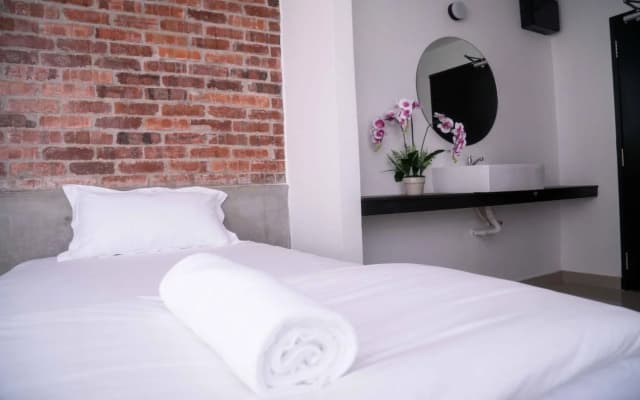 Bizz Hotel - photo 4