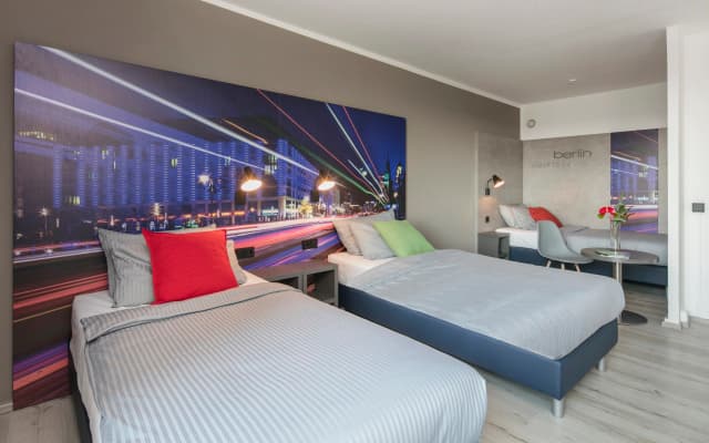 Hotel Berlin Lichtenberg - photo 3