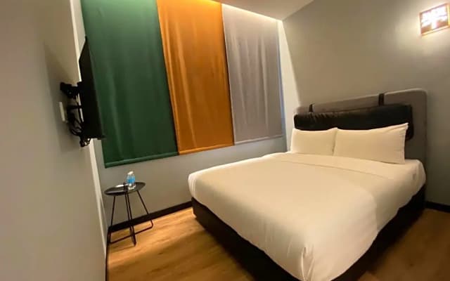 The Seraya Hotel - photo 4
