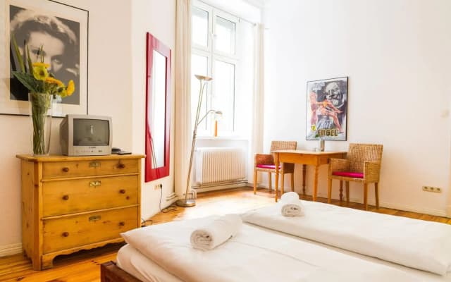 Apartments in Schoeneberg - photo 2