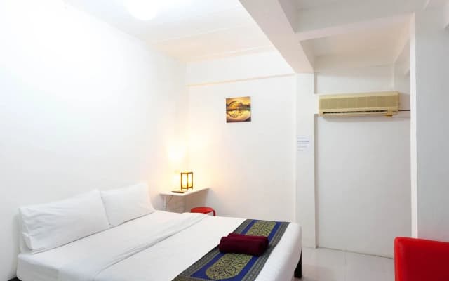 Bella Guesthouse Patong - photo 3