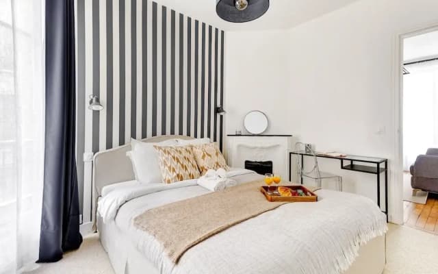 Chic 1BR by Eiffel Tower & Champ de Mars - photo 3
