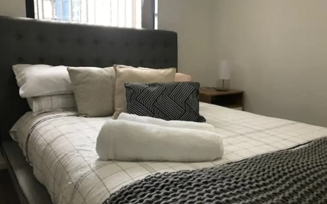 ReadySet Apartments on Kavanagh - photo 2