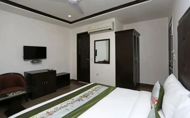 Hotel Veer Palace - photo 2