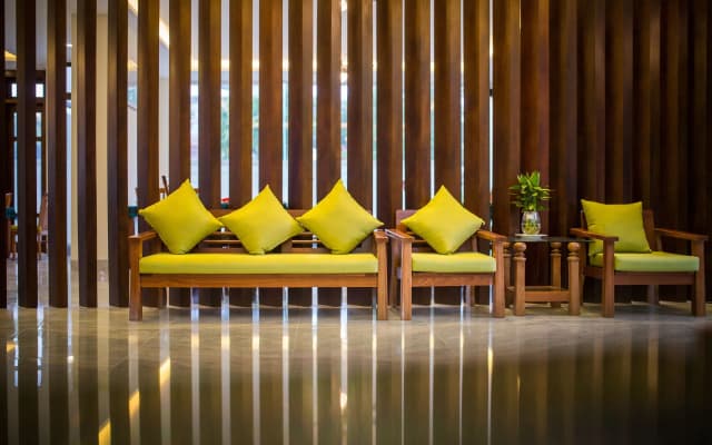 Green Apple Hotel - photo 5