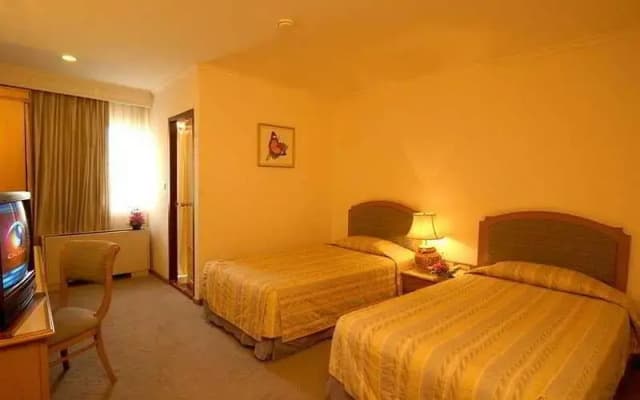 Downtown Inn - photo 3