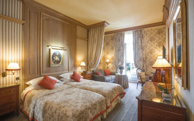 Hotel Chambiges Elysées - photo 4
