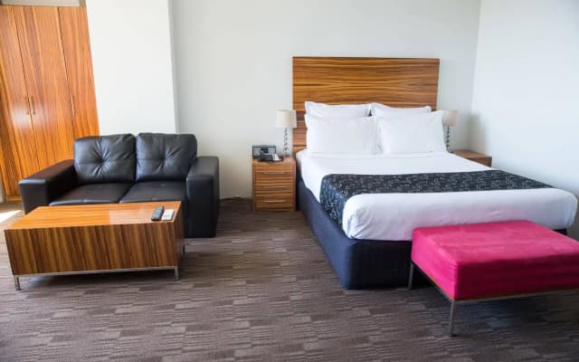 Cambridge Hotel - photo 5
