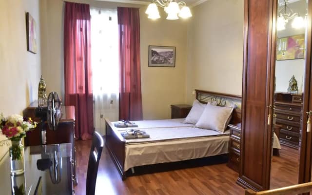 Tbilisi Art apartament - photo 3