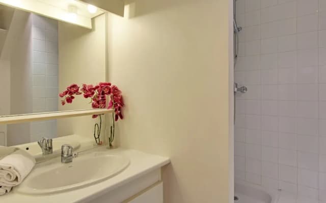 S09278 - Studio with patio for 3 people, Grand Boulevards - photo 3