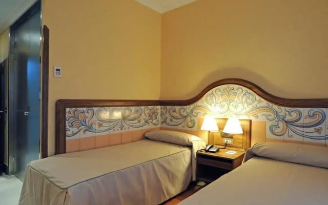 Hotel Julia Madrid - photo 5