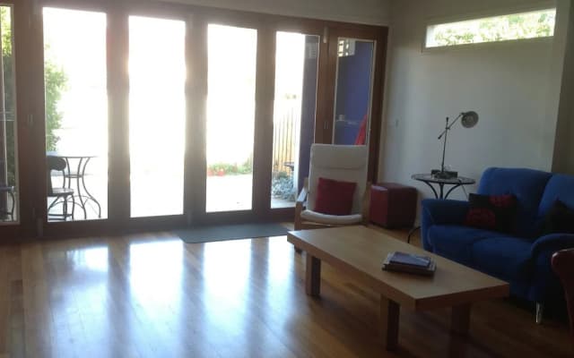 Bed & Breakfast at Stephanie's - photo 2