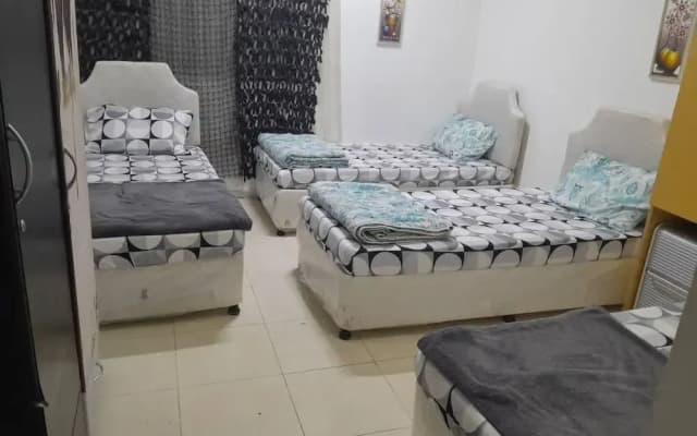 Royce Youth Hostel - photo 4