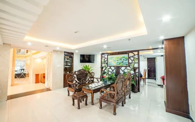 Hoang Linh Dan Hotel - photo 2