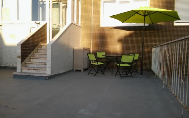 Zen Newton Apartment - photo 3