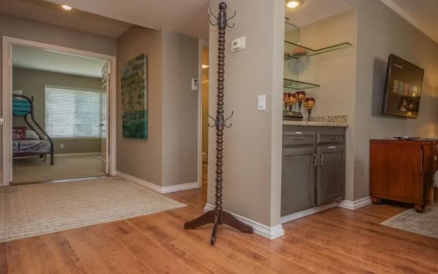 Luxurious 6BR 7min to Las Vegas Strip - photo 3