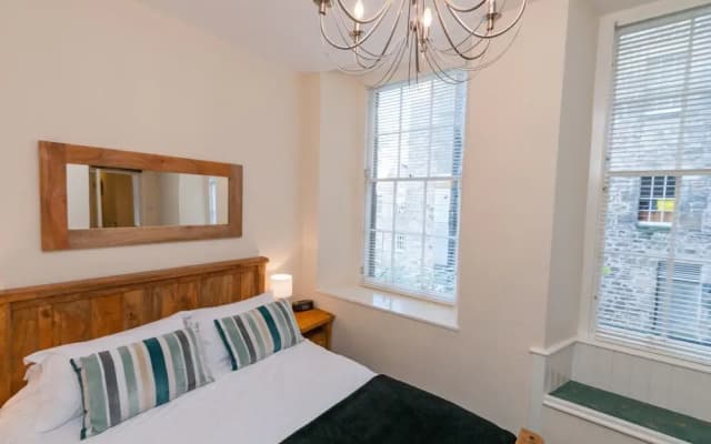 Royal Mile Apartments - photo 2