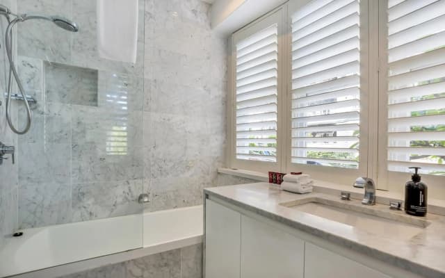 Premium Double Bay 3 bedroom apartment - photo 4