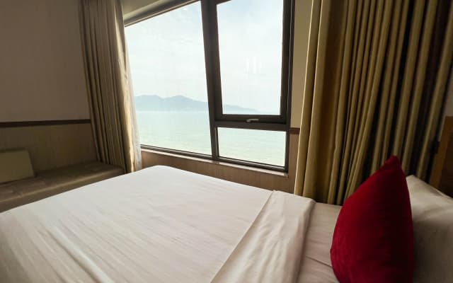 Serene Beach Hotel Danang - photo 4