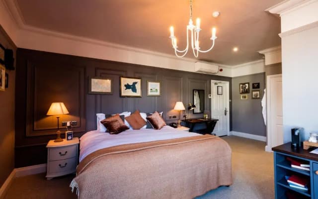 Brewers Inn Hotel - photo 3
