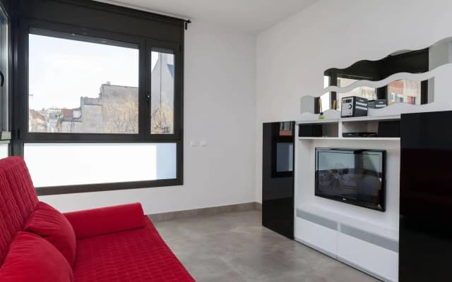 Via Augusta Apartments - photo 2