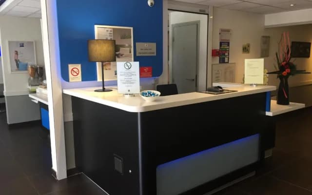 Ibis budget Nice Palais Nikaa - photo 4
