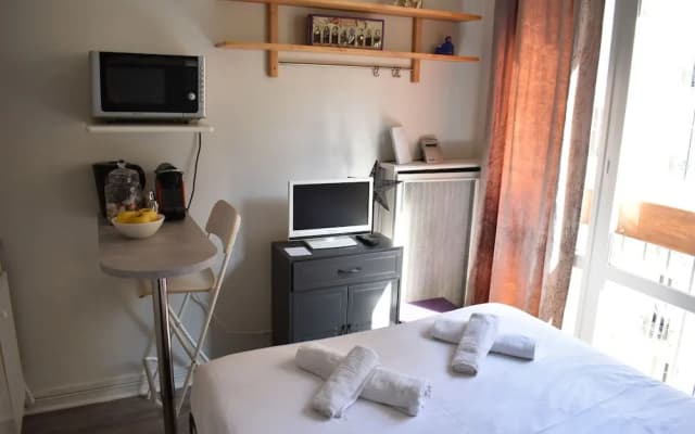 Cosy Studio For 2 In Auteuil - photo 3