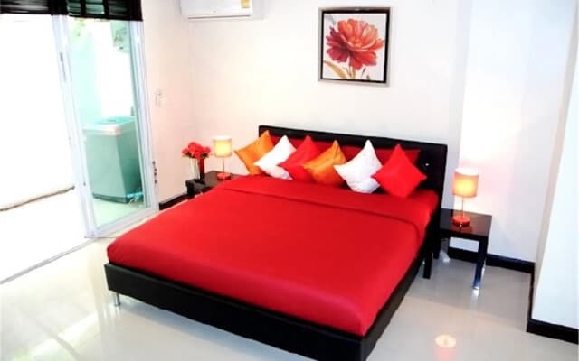 Sunrise 3 bedrooms Spacious Apartment - photo 3