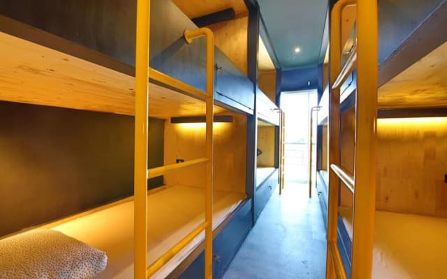 One More Wave Kata Beach Hostel - photo 4