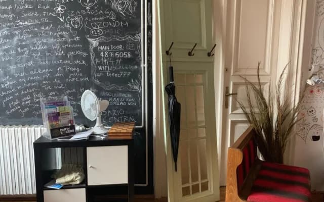 Black Dog Hostel - photo 2