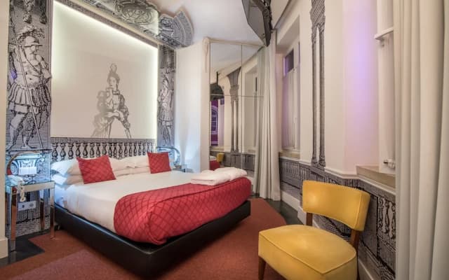 Teatro Boutique Rooms & Suites - photo 4