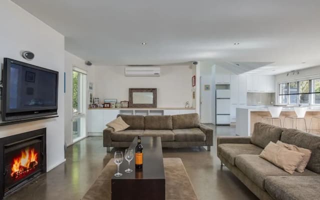 Portsea Place - photo 3