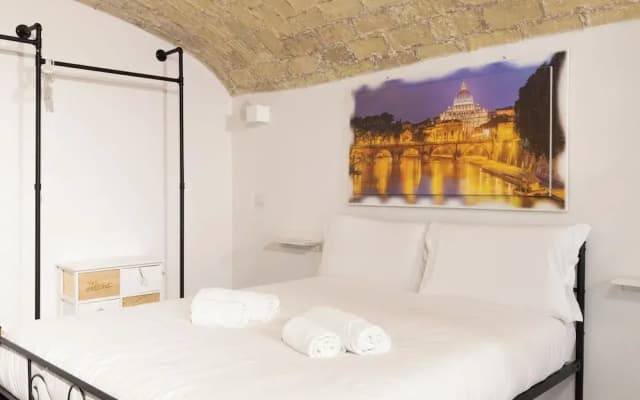 Paradise Vatican Home - photo 2